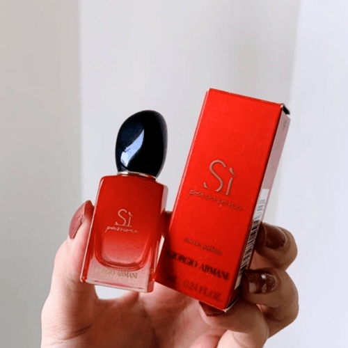 طقم ارمني (باوتش احمر رائع من ارماني + عطر Si الاك...