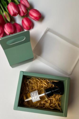 10 توزيعات من المرشات "صناعتنا الخاصه" في علب العي...