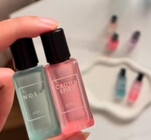 مجموعة عطور عساف الرائعه (٧ عطور ميني الاصليه ٥ مل...