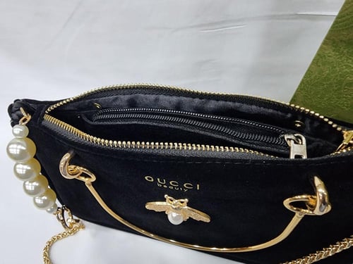 شنطة قوتشي المخملية باللون الاسود اصليه Gucci Blac...
