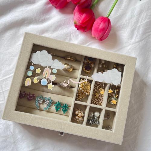 علبة مخملية | غطاء زجاجي لحفظ المجوهرات