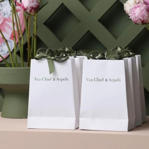 10 اكياس من عطر فان كليف الحصري 7.5 مل (سكب/صب)