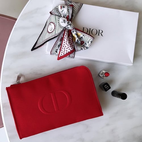 طقم ديور مع روج ومسكارا مع كيس ديور اصلي