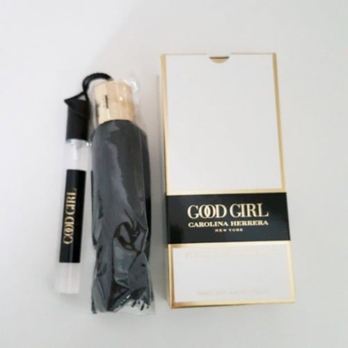 تعليقة فواحة لسيارة من CH الاصليه مع عطرها الفواح