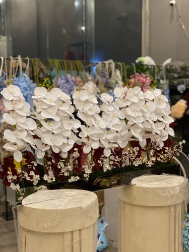 ورد طاولة مقاس متر