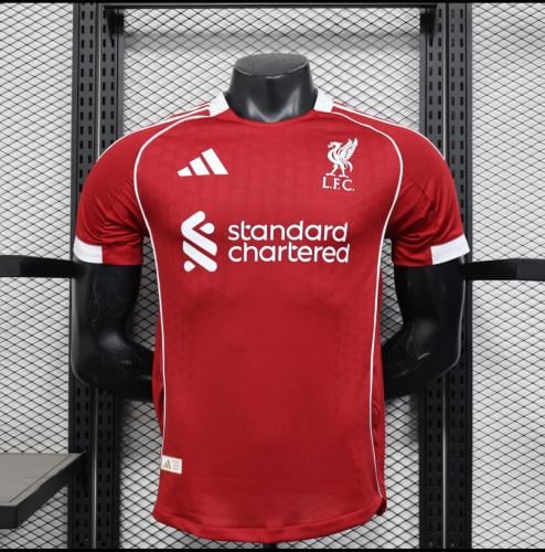 تيشيرت ليفربول الاساسي 2025 - 2026