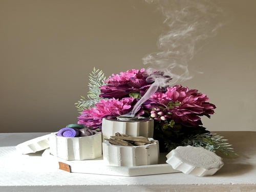 مجموعة مزينه بالورد الفوشي