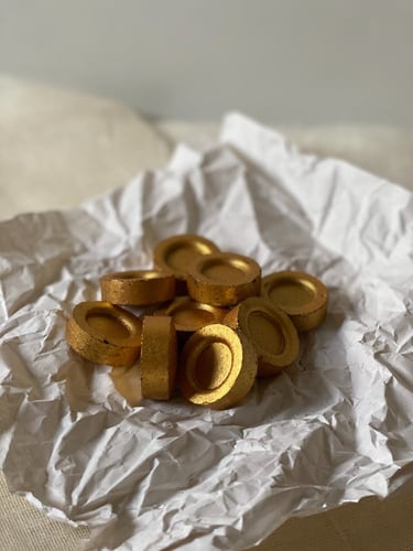 فحم ذهبي صغير سريع الاشتعال مناسب للعلب الكبيره