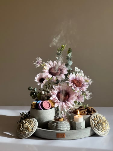 مجموعة مزينة بزهرة تباع الشمس