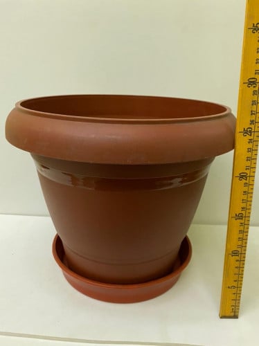 مركن مقاس 25 سم مع صحن اللون بني