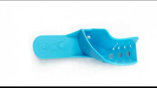 impression tray ( upper right / lower left )