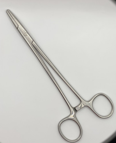Needle holder 18 cm