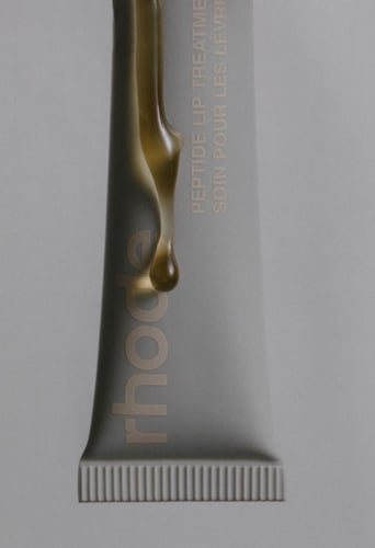 Rhode Peptide lip treatment