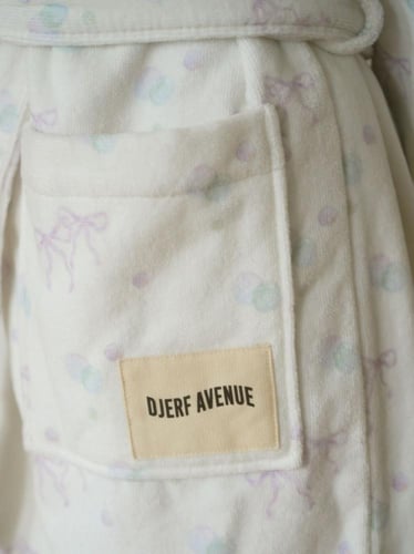 Djerf avenue bubble bliss robe