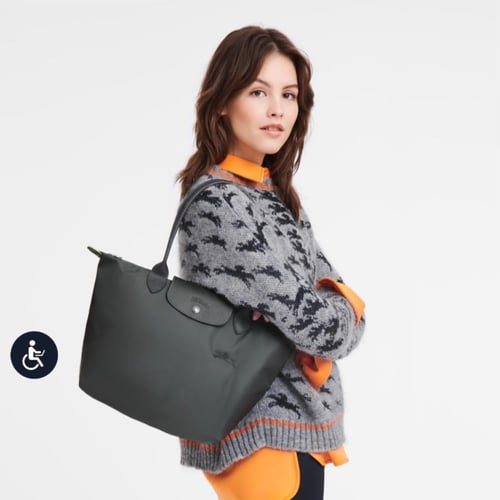 Longchamp M