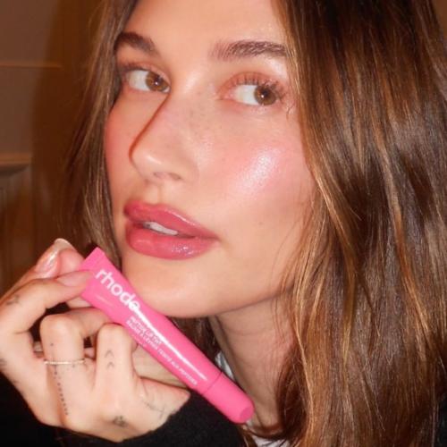 sugar cookie peptide lip tint