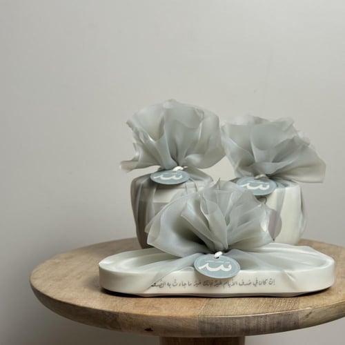 مبخرة وحامل عود