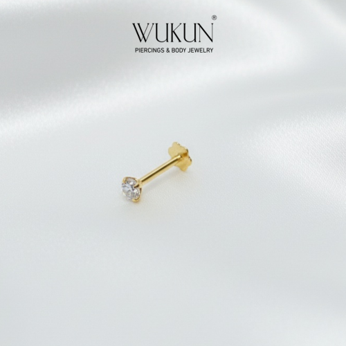 بيرسينج ذهب عيار 18k برغي باك فلات بفص أبيض وسط