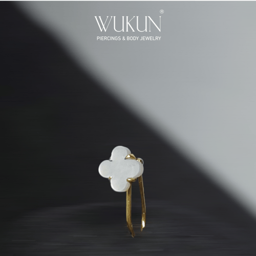 زمام ذهب عيار 18k بدون خرم بشكل وردة بيضاء