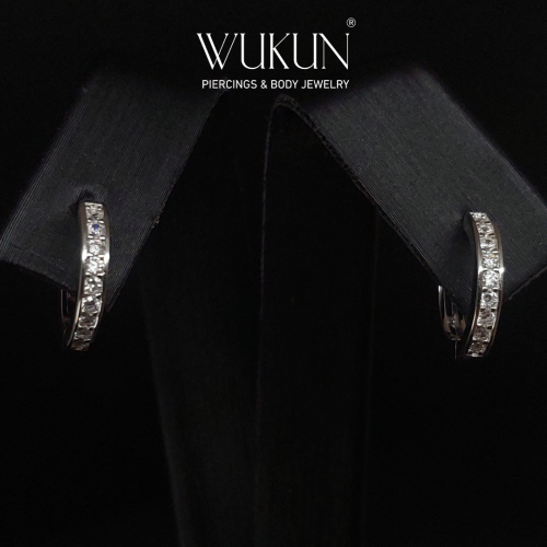 أقراط فضة عيار 925S حلق وسط بفصوص