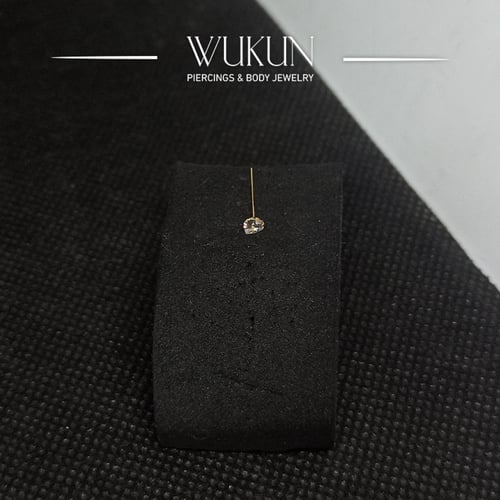 زمام بيرسينج ذهب عيار 18K فص قلب