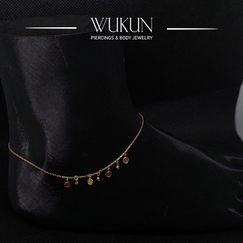 خلخال ذهب عيار 18k بشكل دوائر وخرزات ذهب معلقة