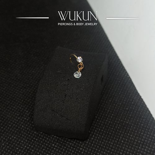 زمام بيرسينج ذهب عيار 18k دائري حلقة بفص أبيض ثابت...