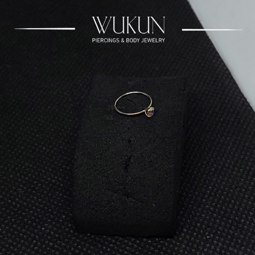 زمام بيرسينج ذهب عيار 18K دائري حلقة بفص عاكس ألوا...