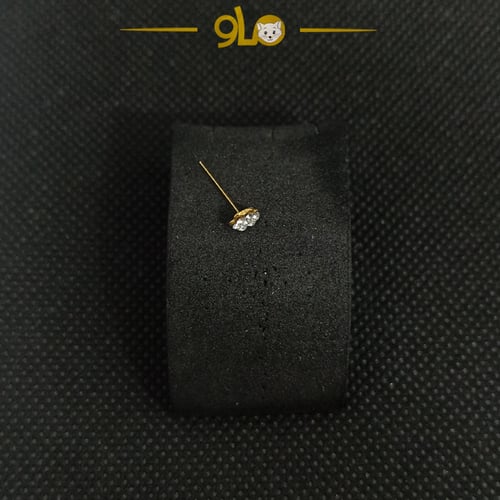 زمام بيرسينج ذهب عيار 18K وردة بسبع فصوص بيضاء