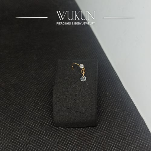 زمام بيرسينج ذهب عيار 18k دائري حلقة بفص أبيض ثابت...