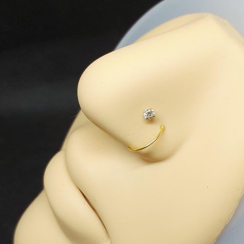 زمام بيرسينج ذهب 18k دائري حلقة حلزونية بفص أبيض