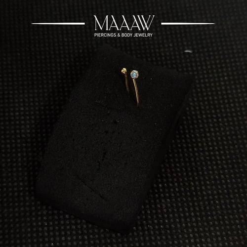 زمام ذهب عيار 18k بدون خرم بفص سبع ألوان صغير