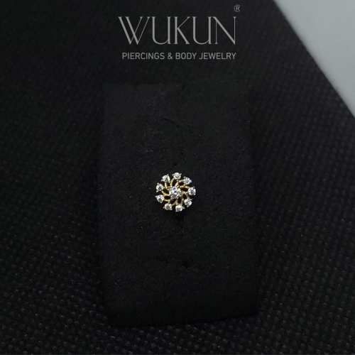 زمام بيرسينج ذهب عيار 18k وردة بعشرة فصوص