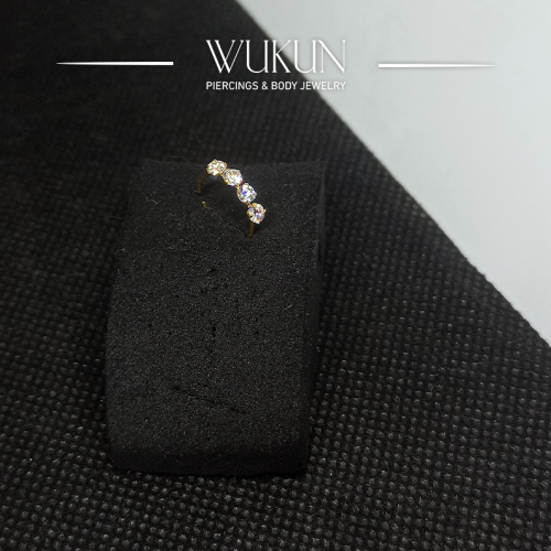 زمام بيرسينج ذهب عيار 18K دائري حلقة بأربع فصوص كب...