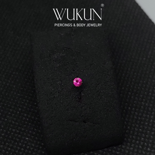 زمام بيرسينج ذهب عيار 18K بفص لون روبي وسط