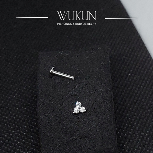 بيرسينج فضة 925s برغي بثلاث فصوص