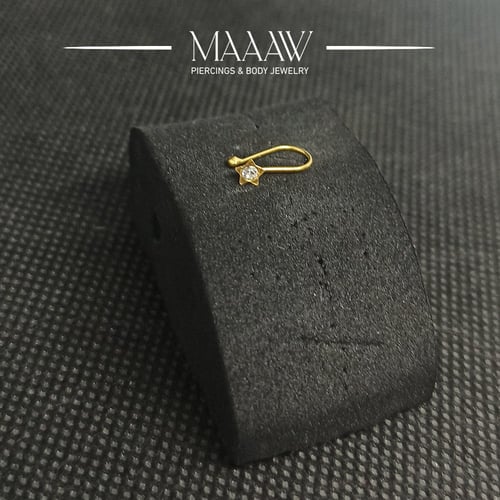 زمام ذهب عيار 18k بدون خرم شكل نجمة بفص أبيض