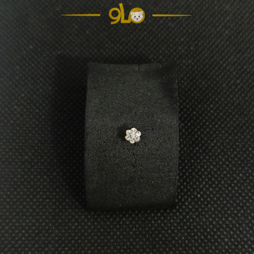 زمام بيرسينج ذهب عيار 18K وردة بسبع فصوص بيضاء