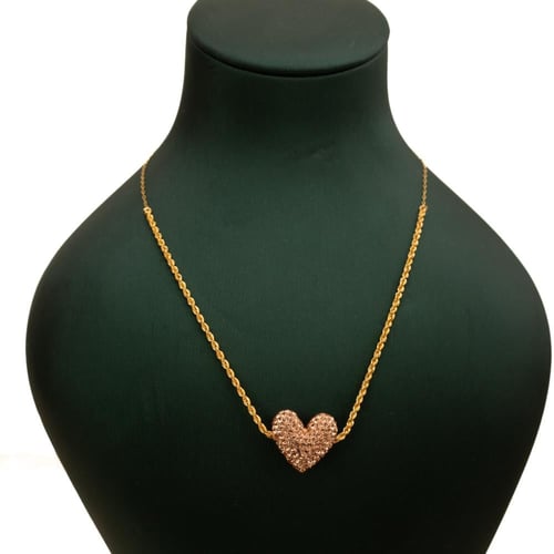 عقد السعادة قلب