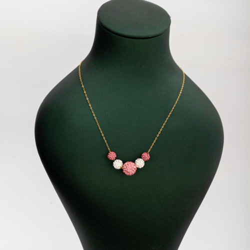 عقد السعادة تصميم كرات