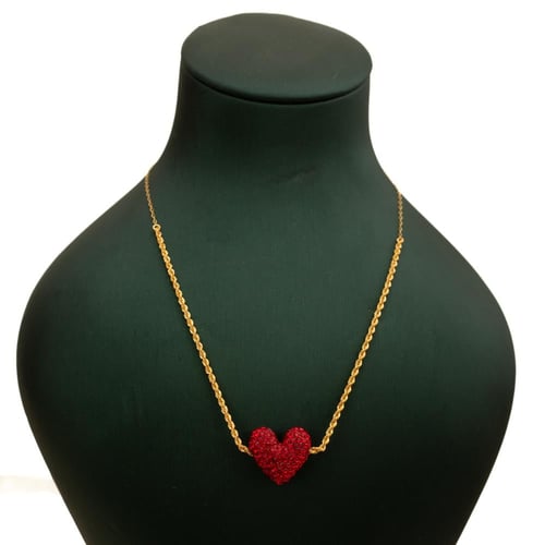 عقد السعادة قلب