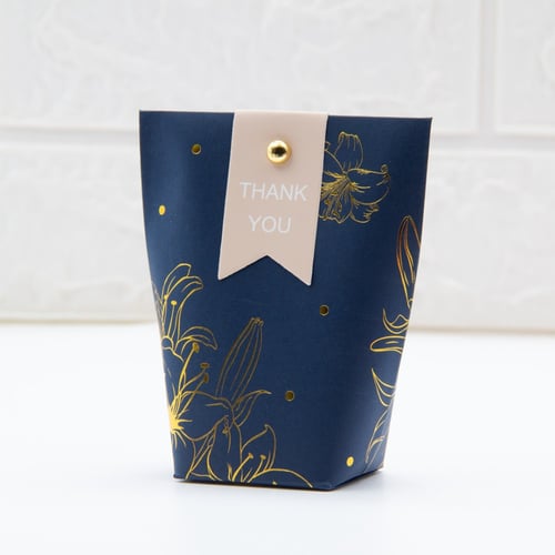 علب توزيعات بلون كحلي مع ورد ذهبي (10 حبات)