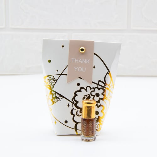 10 حبات صندوق ابيض مع ورد ذهبي