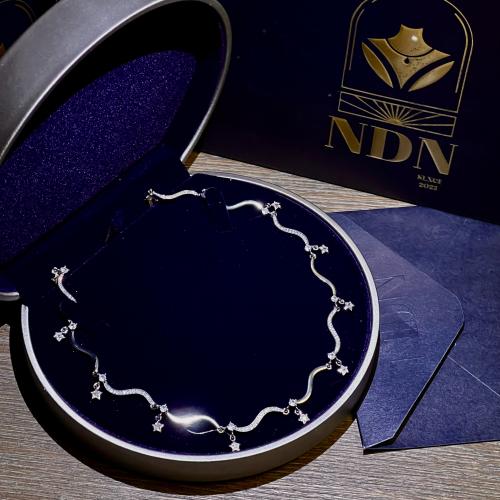 قلادة موج النجوم