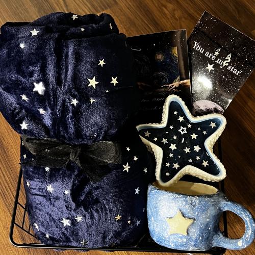 New star متوفر لون اسود ( لحاف اسود + كوب اسود )