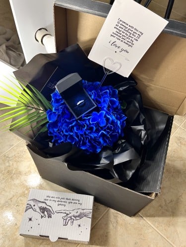 بوكيه مع خاتم رجالي و بلورة القمر