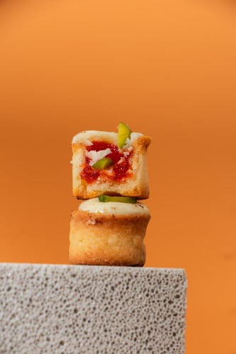 بوكس كبير ميني تارت حلوى بحرينيه