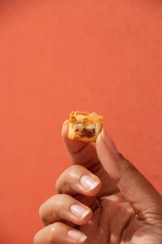 بوكس صغير ميني تارت كراميل