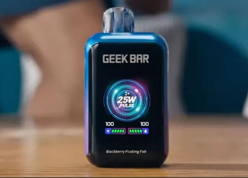 سحبة جاهزة جيك بار 23000 شفطة 50 نيكوتين - Geekbar...