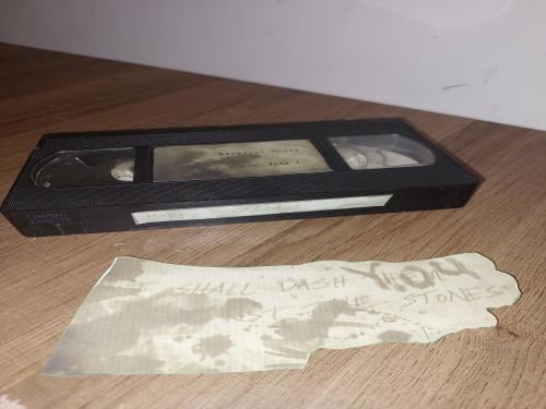 شريط VHS 3D ديكوري – مستوحى من Resident Evil 7